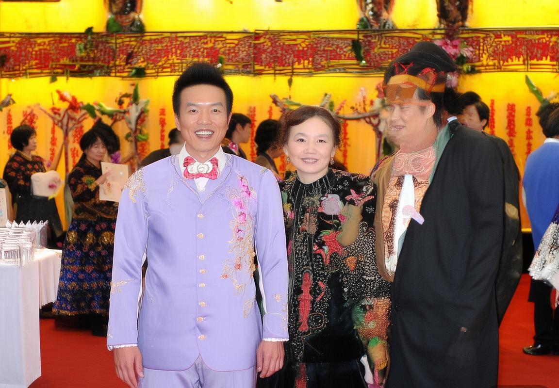 齐尔克泽或成米兰锋线新核：吉鲁离队后阿莱格里战术体系的博洛尼亚答案